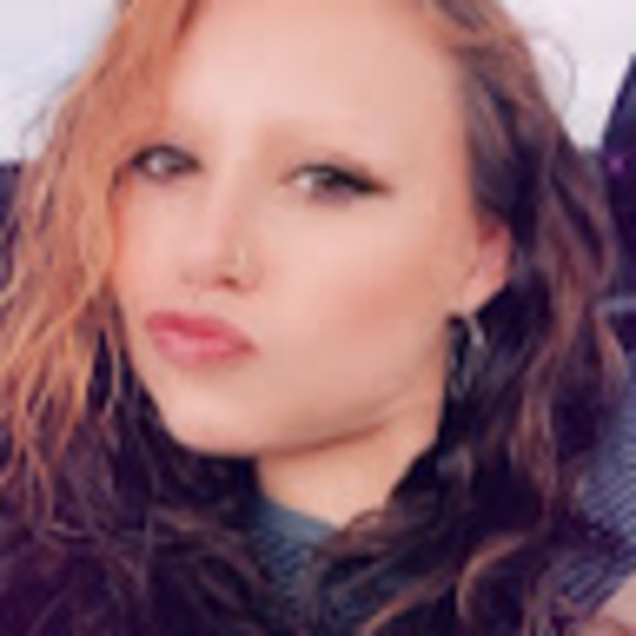 Meet your Posher, Dawnelle - Picture 1 of 1